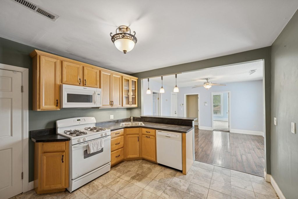 2224 4th Avenue N, Minneapolis, MN 55405 — photo 4