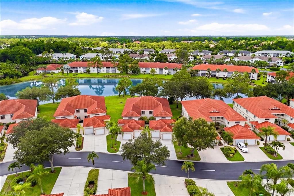 675 Luisa LN 4, NAPLES, FL 34104 — photo 3