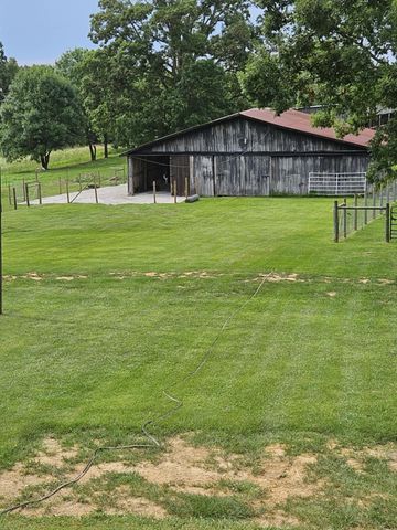 2335 Liberty Road, Crab Orchard, KY 40419