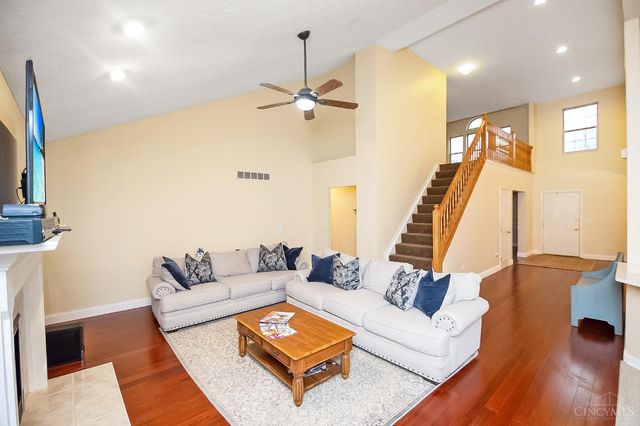 6074 Weber Oaks Drive, Miami Twp, OH 45140