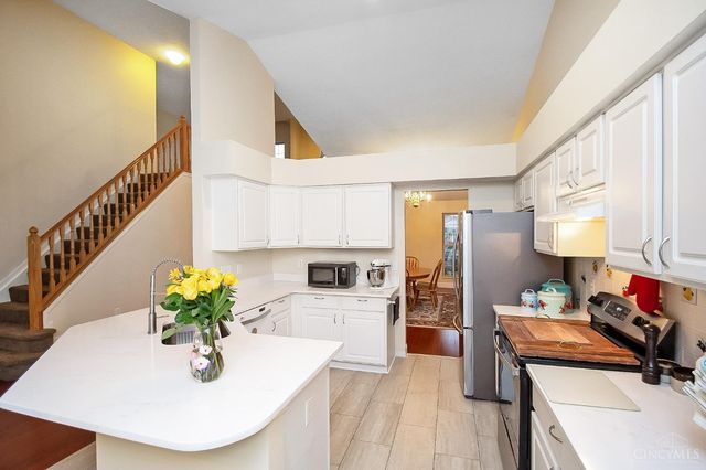 6074 Weber Oaks Drive, Miami Twp, OH 45140