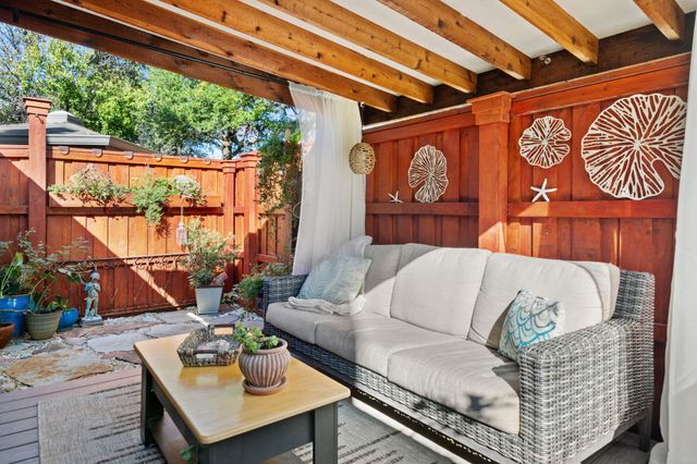 7496 E Northwest Highway 145, Dallas, TX 75231