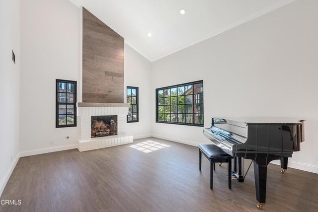 1093 Evenstar Avenue, Westlake Village, CA 91361