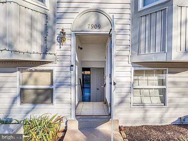 7909 HUGH MULLEN DR, Manassas, VA 20109