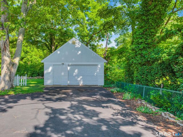 52 East Main Street, Branford, CT 06405