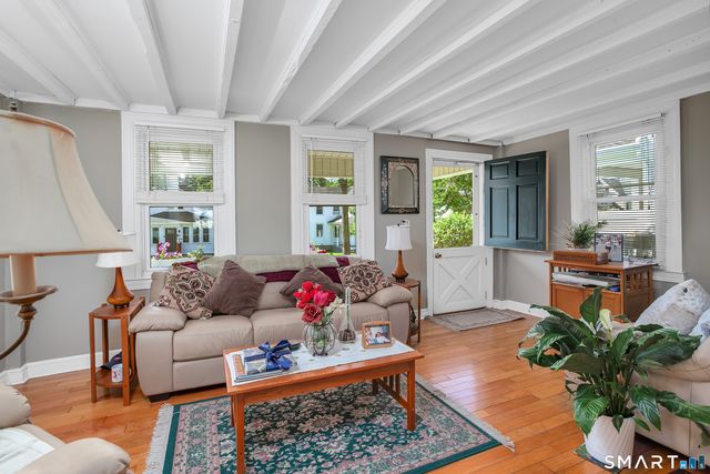 52 East Main Street, Branford, CT 06405