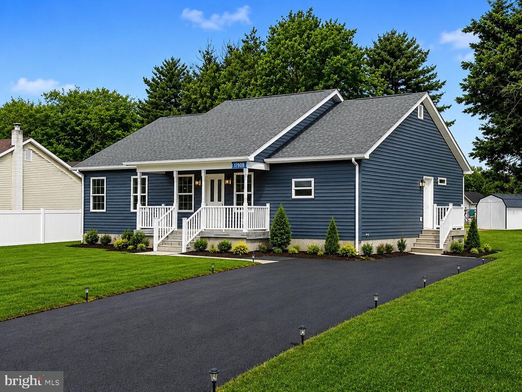 18 LAKE SHORE DR, Lewes, DE 19958