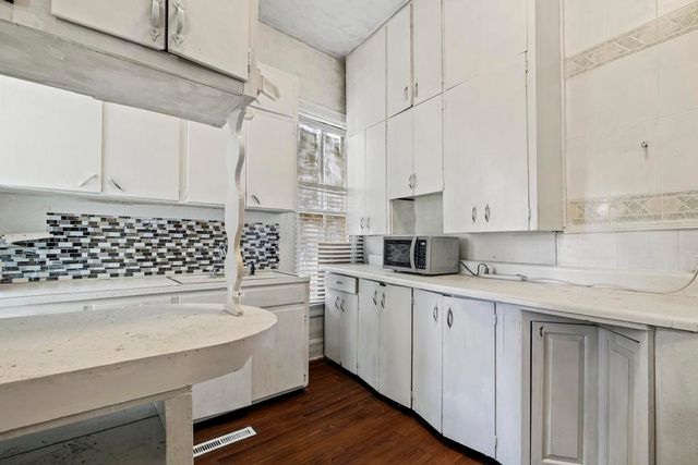 2003 North Jefferson Avenue, Springfield, MO 65803