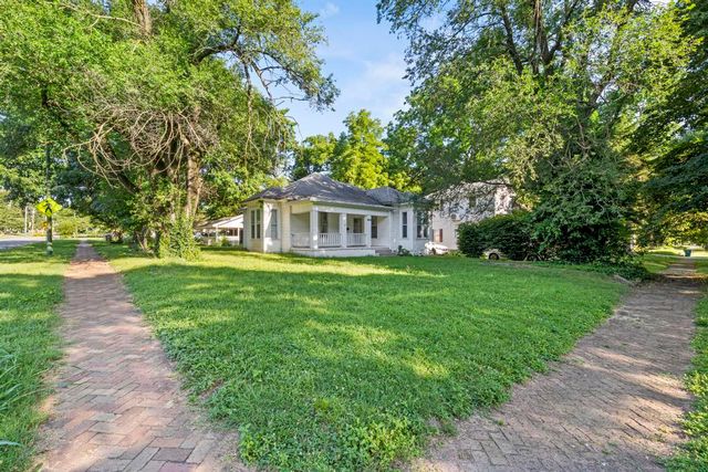 2003 North Jefferson Avenue, Springfield, MO 65803