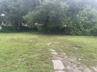 3066 NW 46th St, Miami, FL 33142