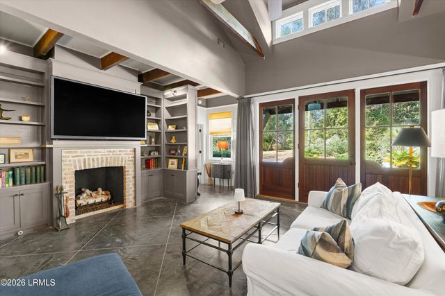2302 Stuart Street, Beaufort, SC 29902