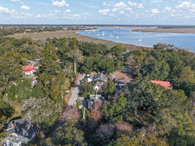 2302 Stuart Street, Beaufort, SC 29902