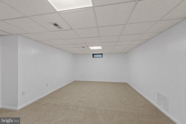 10 CARRIAGE HILL DR, Hagerstown, MD 21742