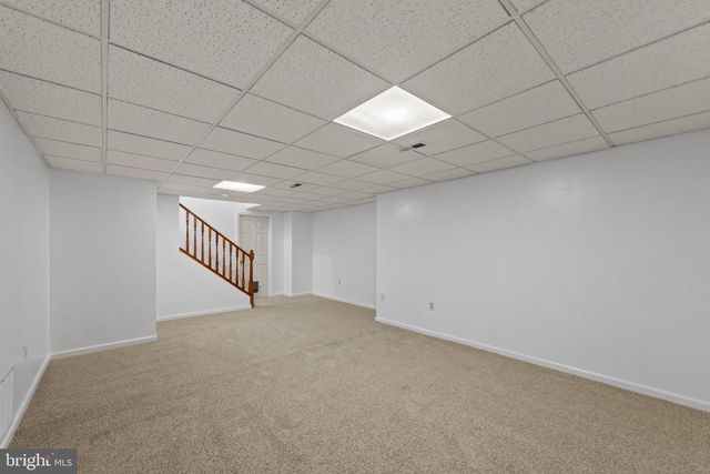 10 CARRIAGE HILL DR, Hagerstown, MD 21742