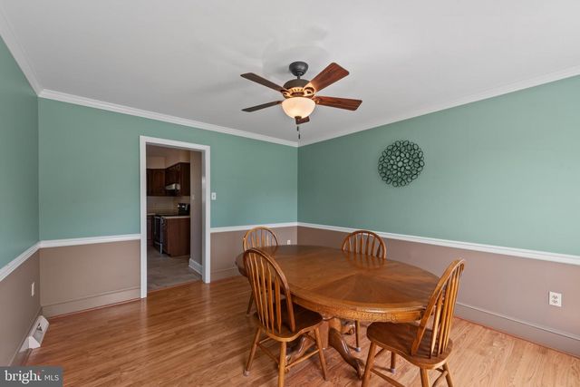 10 CARRIAGE HILL DR, Hagerstown, MD 21742