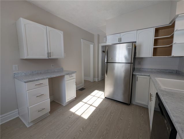 518 7th Ave, Coraopolis, PA 15108