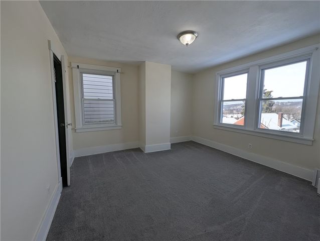 518 7th Ave, Coraopolis, PA 15108