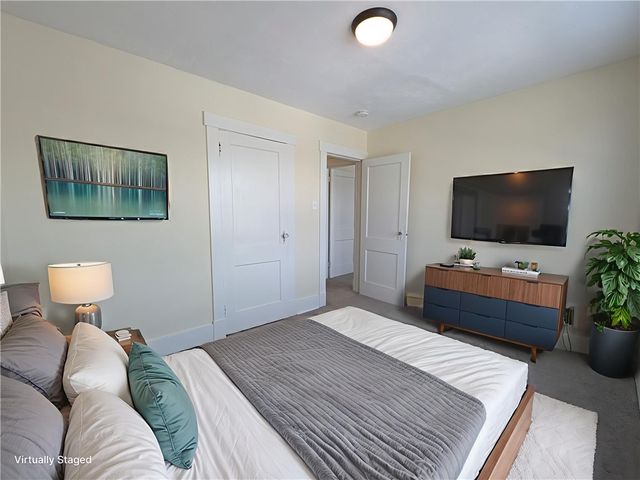 518 7th Ave, Coraopolis, PA 15108