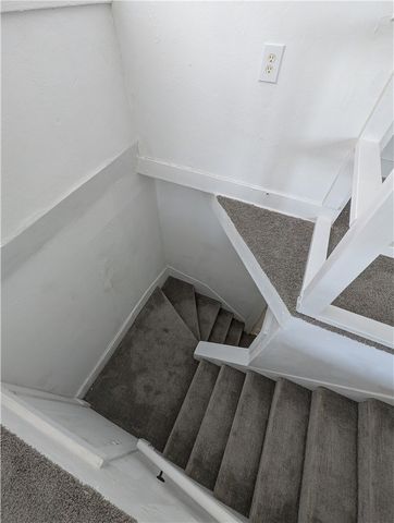 518 7th Ave, Coraopolis, PA 15108