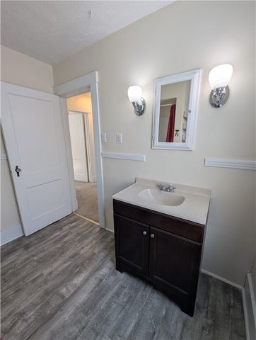 518 7th Ave, Coraopolis, PA 15108