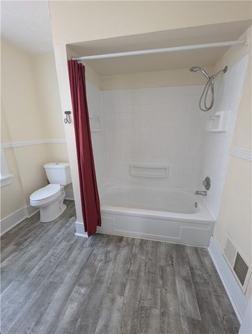 518 7th Ave, Coraopolis, PA 15108