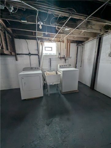 518 7th Ave, Coraopolis, PA 15108