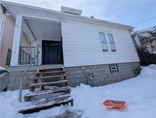 518 7th Ave, Coraopolis, PA 15108