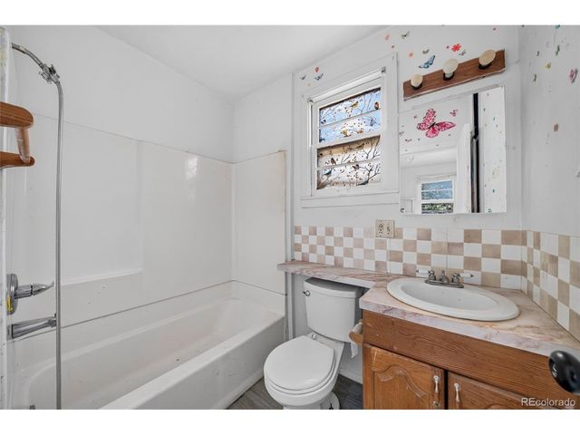 1407 N Wahsatch Ave, Colorado Springs, CO 80907