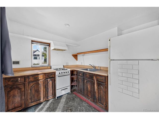 1407 N Wahsatch Ave, Colorado Springs, CO 80907