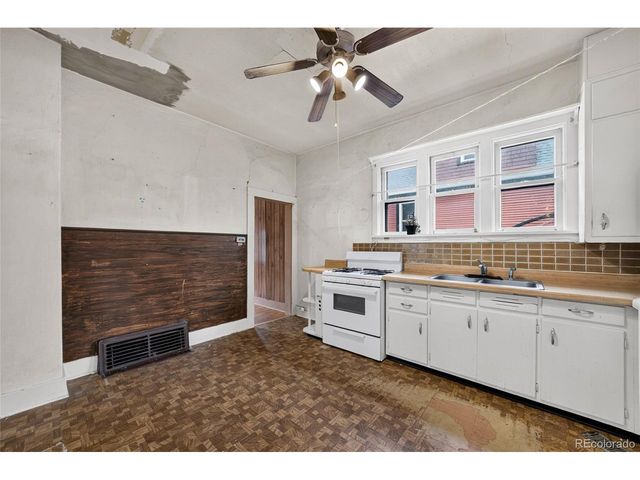 1407 N Wahsatch Ave, Colorado Springs, CO 80907