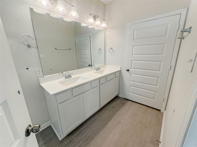 1610 River Scene Trail, Dayton, TX 77535