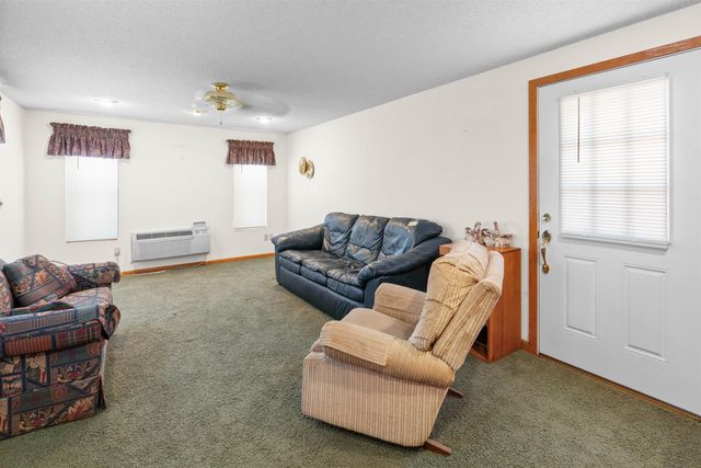 279 Chessmond Ferry Road, Calico Rock, AR 72519