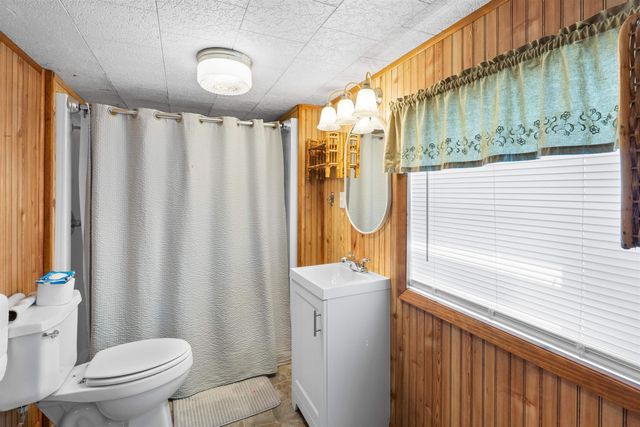 279 Chessmond Ferry Road, Calico Rock, AR 72519