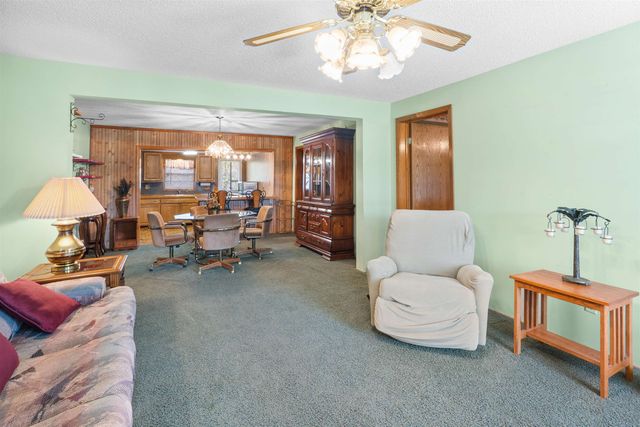 279 Chessmond Ferry Road, Calico Rock, AR 72519