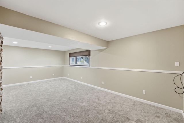 8212 Vincent Avenue N, Brooklyn Park, MN 55444