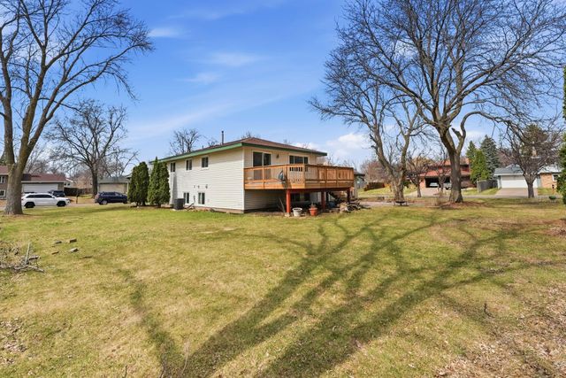 8212 Vincent Avenue N, Brooklyn Park, MN 55444