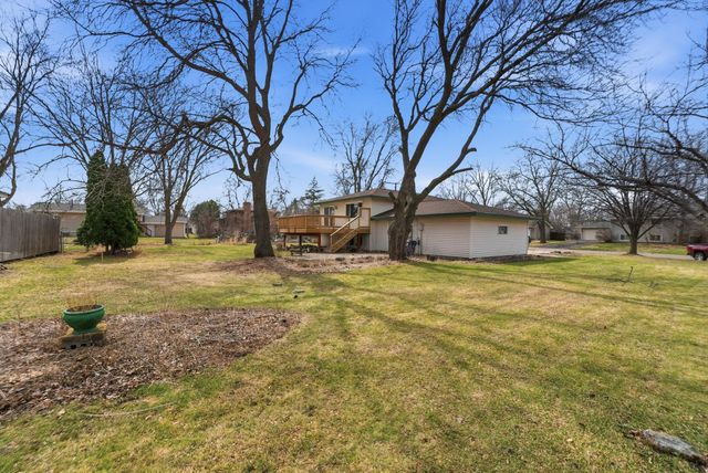 8212 Vincent Avenue N, Brooklyn Park, MN 55444