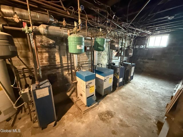 34-36 Sparkill Avenue, Albany, NY 12209