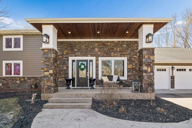 7421 Gensmer Circle, Prior Lake, MN 55372