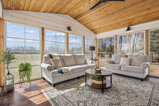 7421 Gensmer Circle, Prior Lake, MN 55372