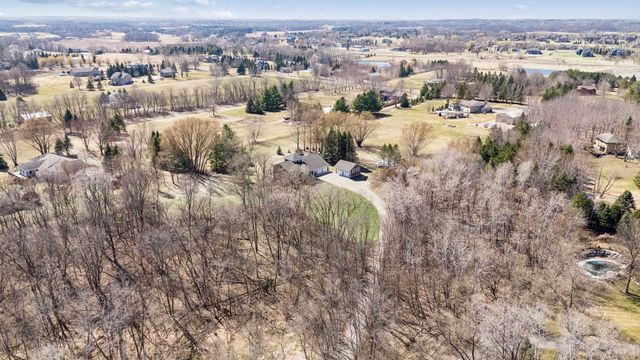 7421 Gensmer Circle, Prior Lake, MN 55372