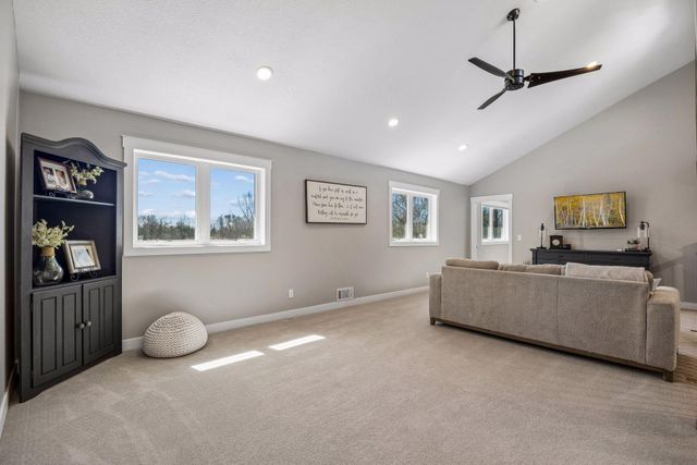 7421 Gensmer Circle, Prior Lake, MN 55372