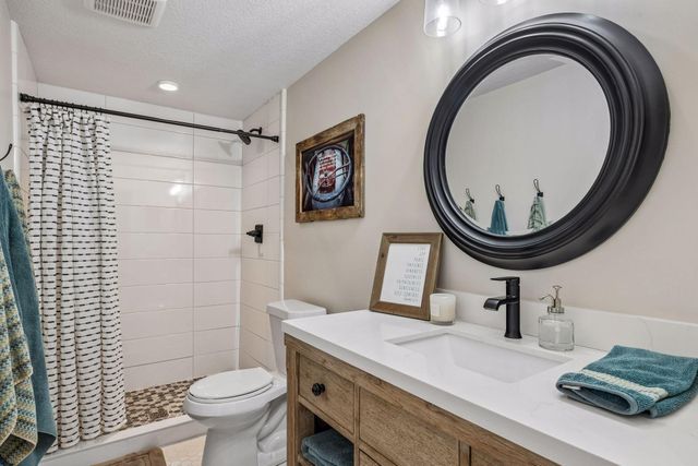 7421 Gensmer Circle, Prior Lake, MN 55372