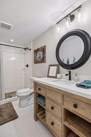 7421 Gensmer Circle, Prior Lake, MN 55372