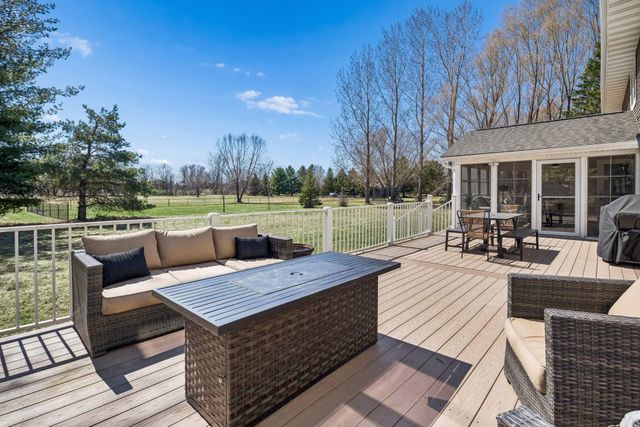 7421 Gensmer Circle, Prior Lake, MN 55372