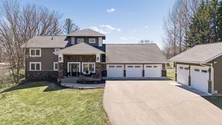 7421 Gensmer Circle, Prior Lake, MN 55372