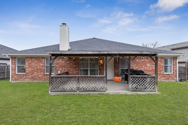 619 Manchester Drive, Mansfield, TX 76063