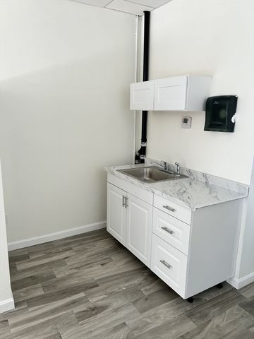 315 Park Ave 2, Revere, MA 02151