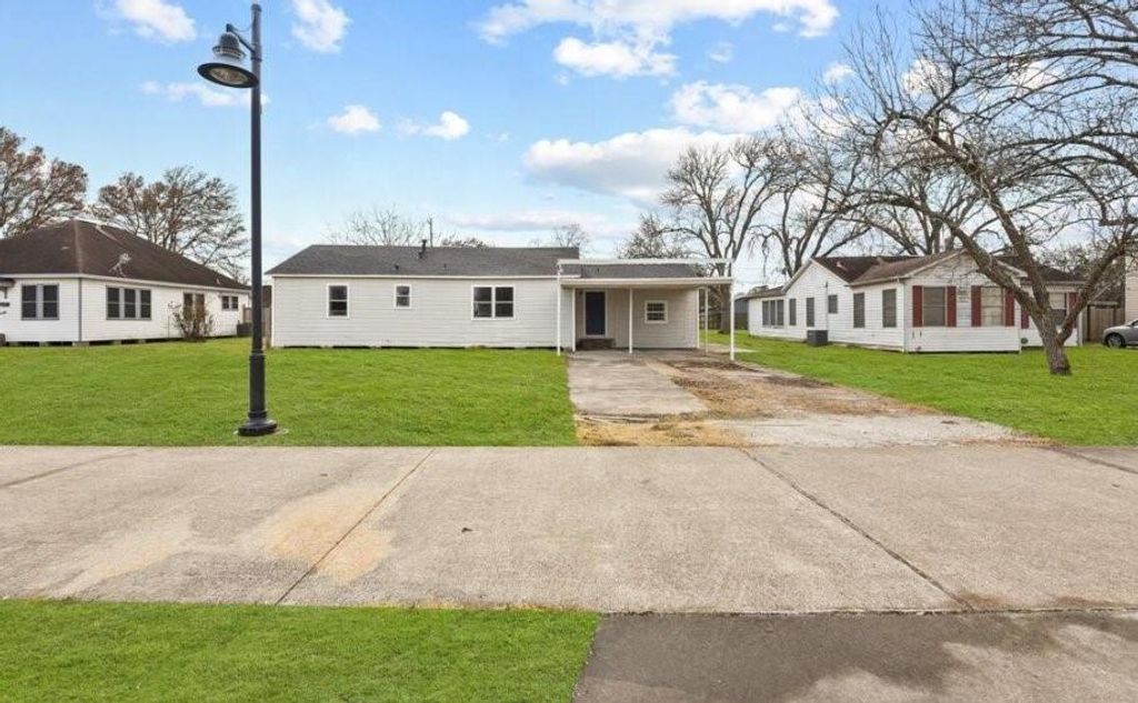 406 San Jacinto Street, La Porte, TX 77571