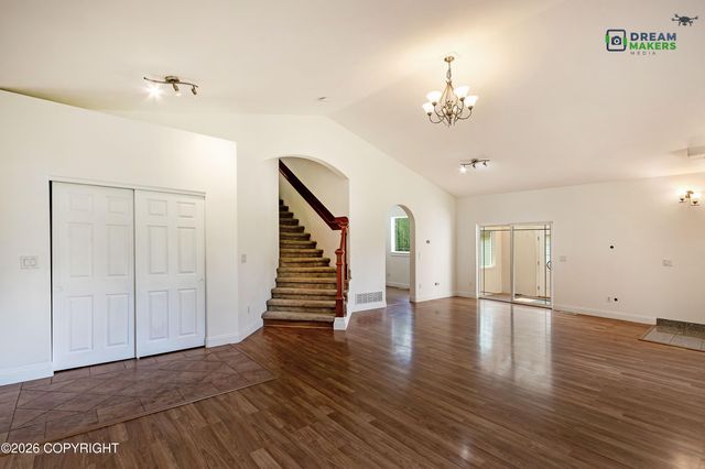 5560 E Big Rock Drive, Wasilla, AK 99654
